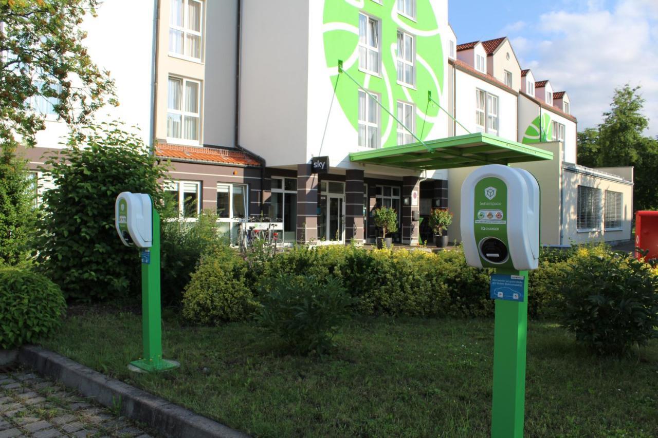 H+ Hotel Эрфурт Экстерьер фото