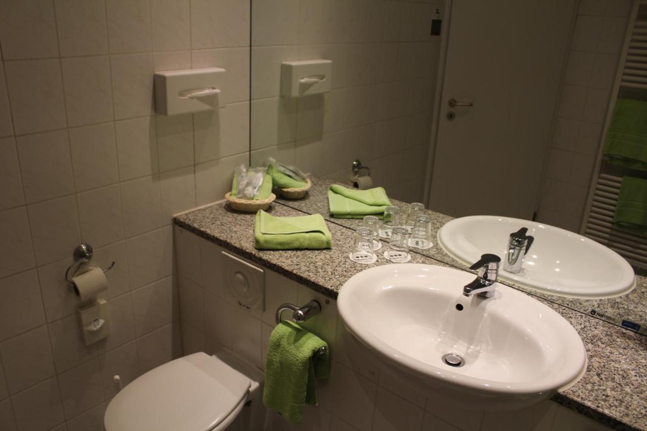 H+ Hotel Эрфурт Экстерьер фото